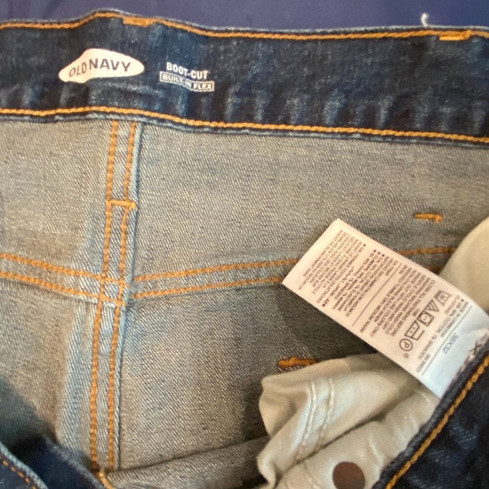 Old Navy Jeans Mens 38X32 Boot Cut Built In Flex Stretch Dark Wash Denim - Picture 5 of 7